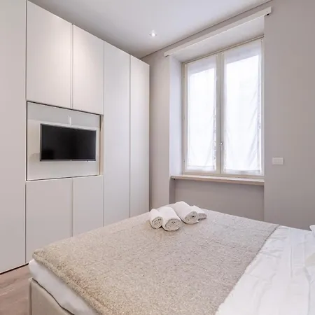 Oasis Botanique Modern & Central * Torino