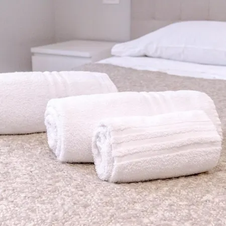 Oasis Botanique Modern & Central Turín