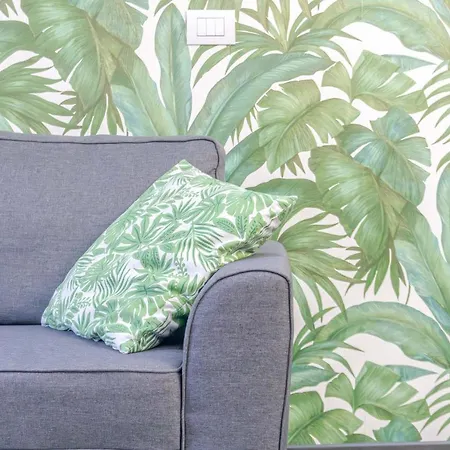 Oasis Botanique Modern & Central